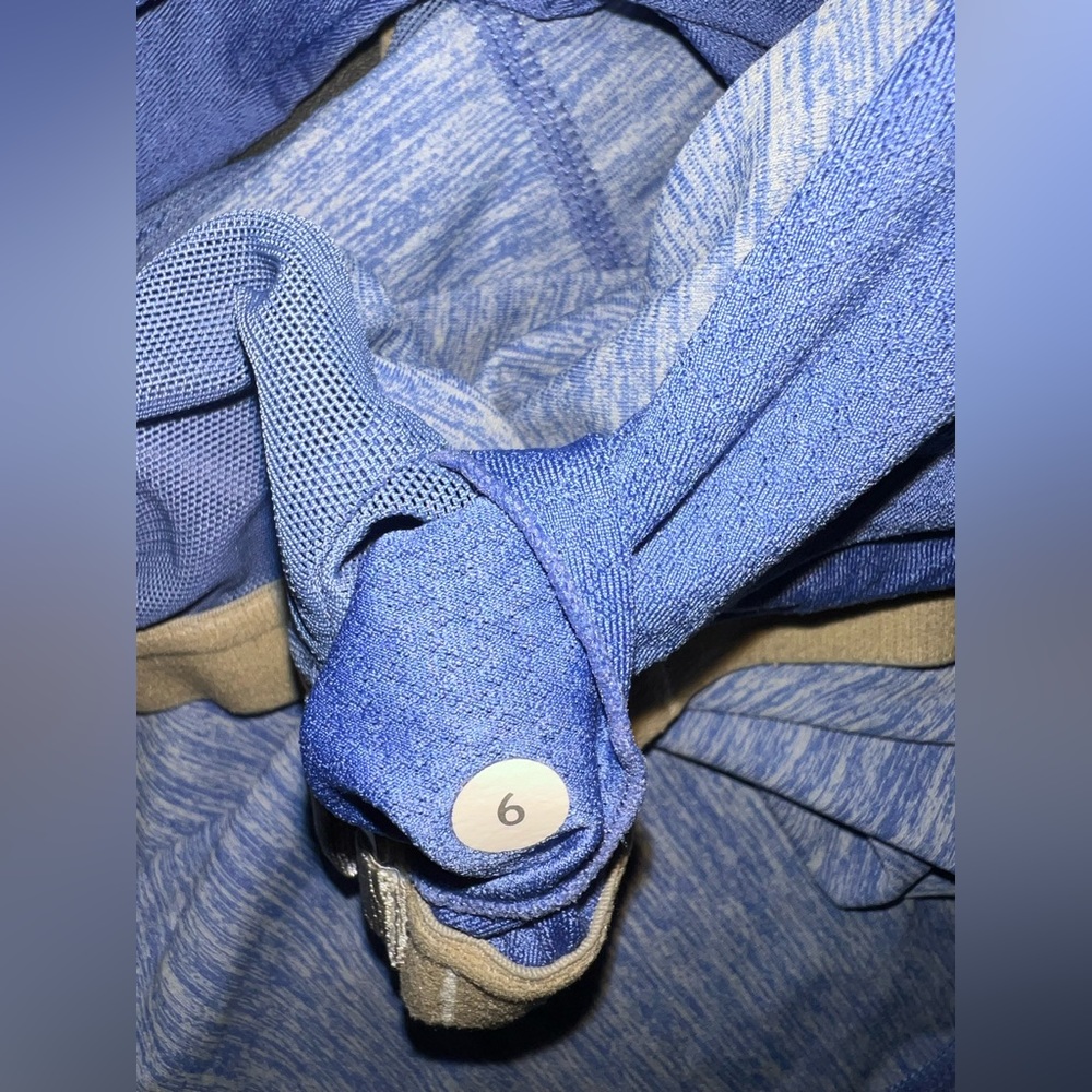 Lululemon Spin Me Tank 6 Heathered royal blue Circle Mesh racerback mesh LN - Picture 6 of 8